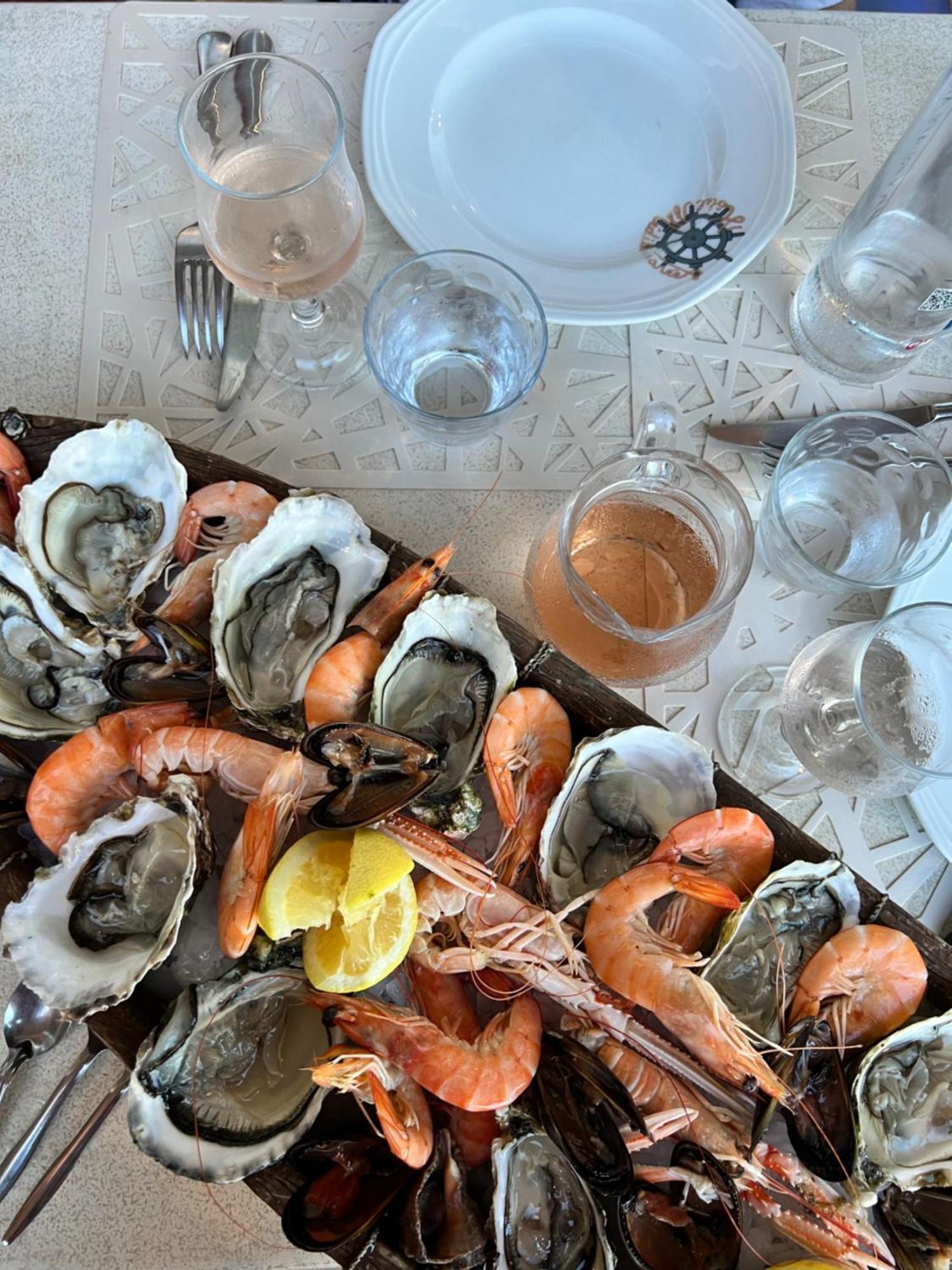 Logis Hotel & Restaurant Mediterranee Port-la-Nouvelle Kültér fotó