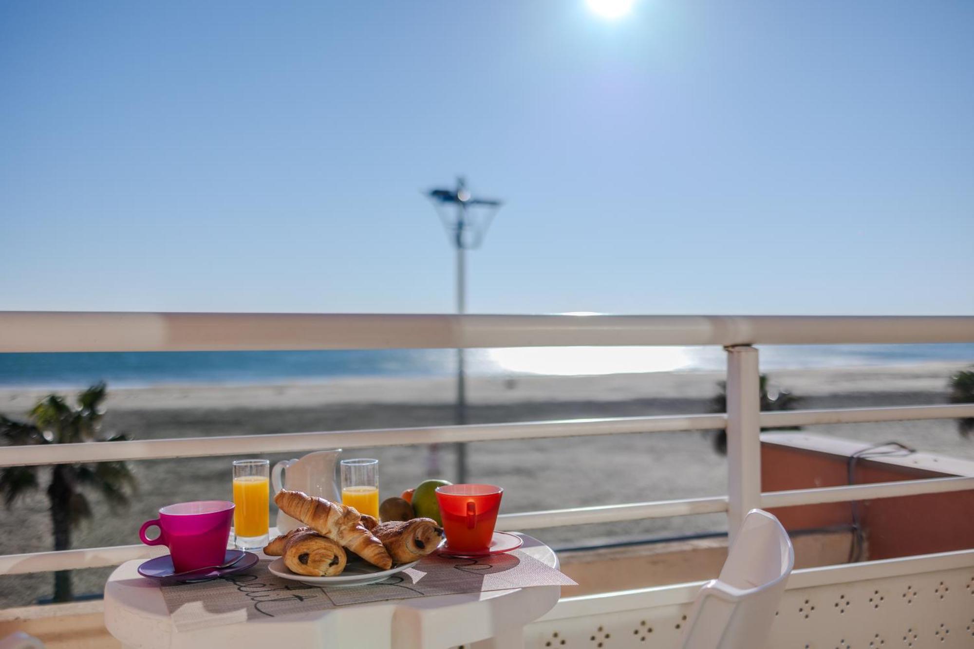 Logis Hotel & Restaurant Mediterranee Port-la-Nouvelle Kültér fotó